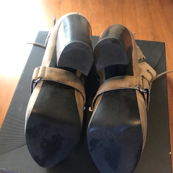 Trouve Distressed Leather booties - Picture 4 of 7